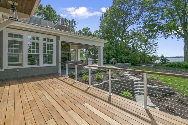 Cost of Deck Service in Silver Spring